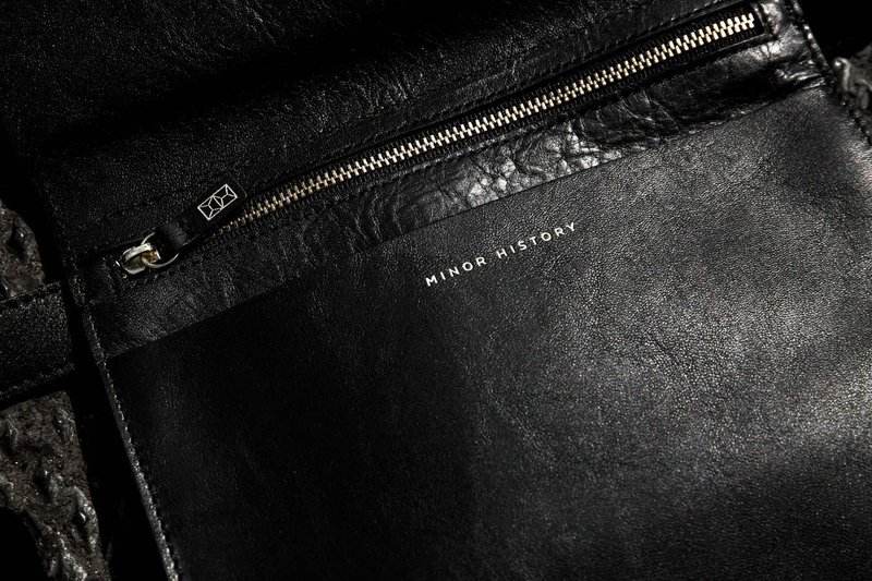 Minor History Toutrist - Black