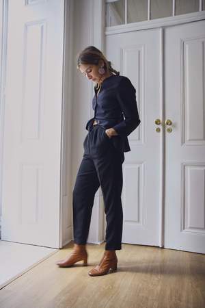 Bird On A Wire Vintage Crepe Tapered Trousers - Black Bird On A Wire Vintage Crepe Tapered Trousers - Black