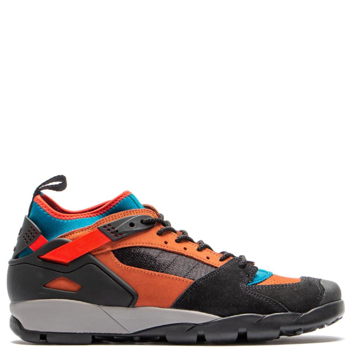 air revaderchi on feet