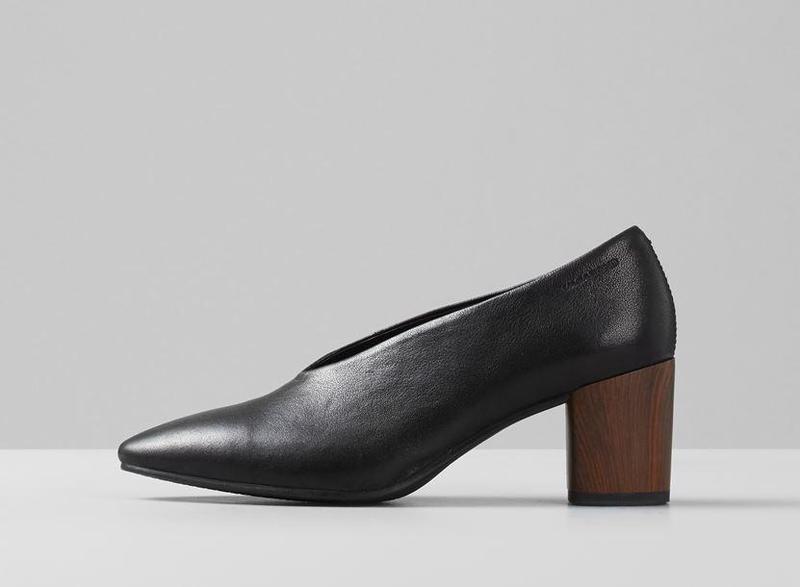 Vagabond Eve Pump BLACK Garmentory