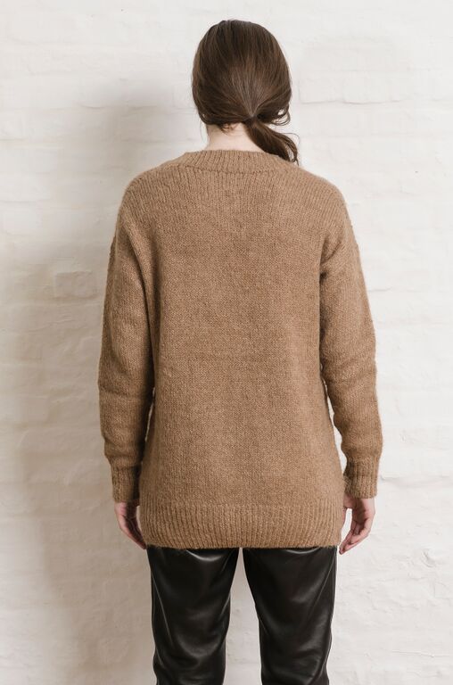 ELEVEN SIX Talea Vee Sweater ELEVEN SIX Talea Vee Sweater