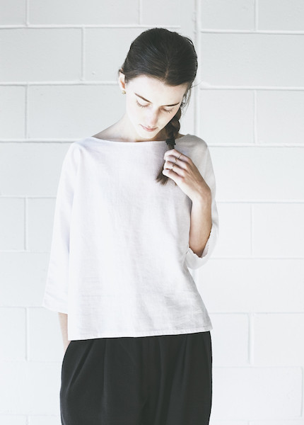 Me & Arrow - 3/4 Dolman Top in White Me & Arrow - 3/4 Dolman Top in White