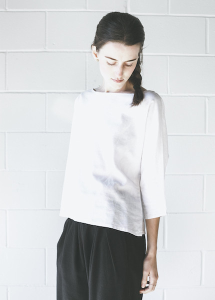 Me & Arrow - 3/4 Dolman Top in White Me & Arrow - 3/4 Dolman Top in White