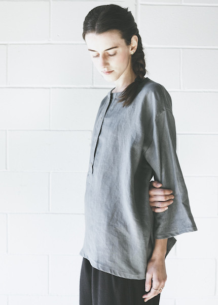 Sunja Link - Linen Top in Grey Sunja Link - Linen Top in Grey