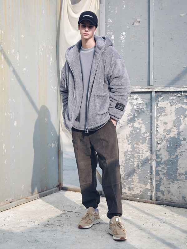 MASSNOUN Double Soft Wool Gasmask II Short Jumper - Gray MASSNOUN Double Soft Wool Gasmask II Short Jumper - Gray