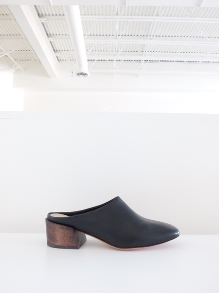 Mari Giudicelli Voila Mule - Black Mari Giudicelli Voila Mule - Black