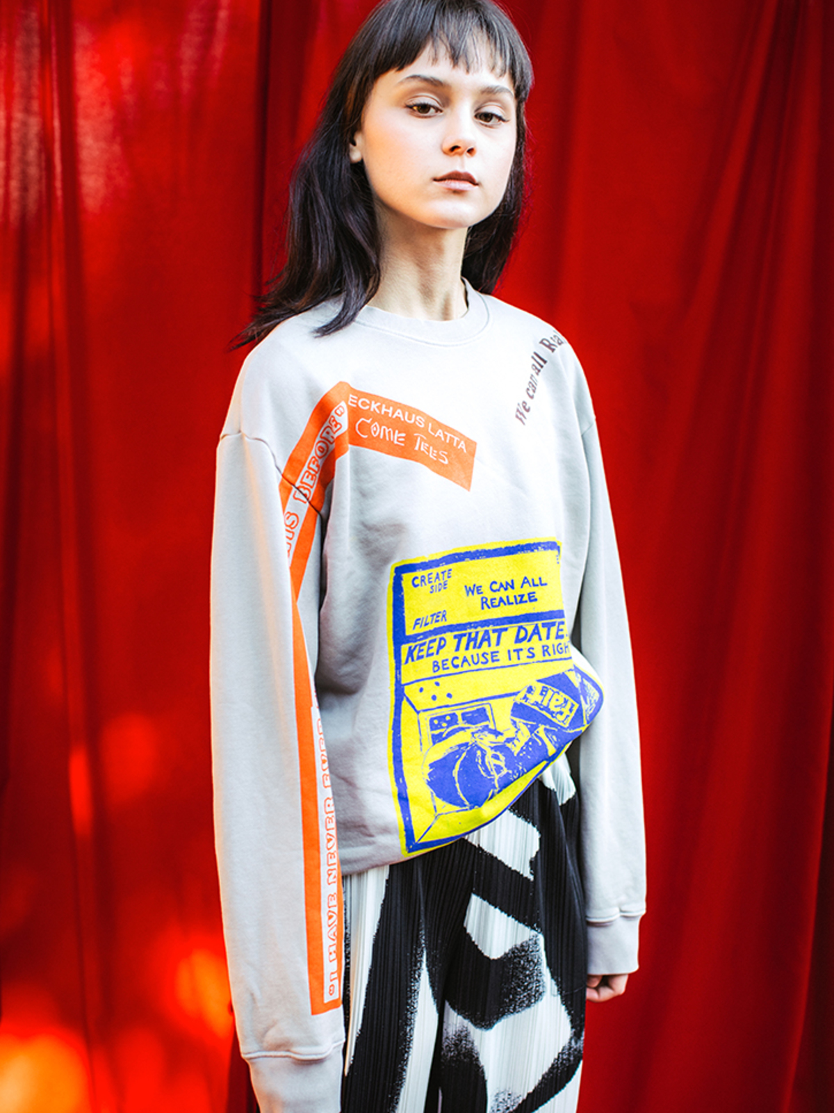 ECKHAUS LATTA 売れ筋商品|||エコーズ・ラッタ ニット&セーター アウター レディース Sweaters Grey Cropped Hooded Sweatshirt by Eckhaus Latta- La Garçonne