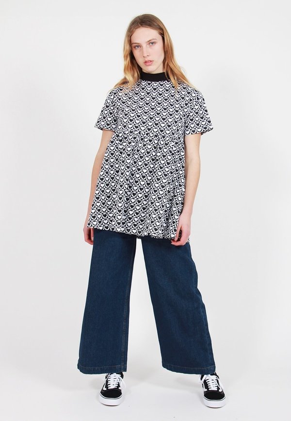Lazy Oaf Heart In Check Dress - White | Garmentory Lazy Oaf Heart In Check Dress - White | Garmentory