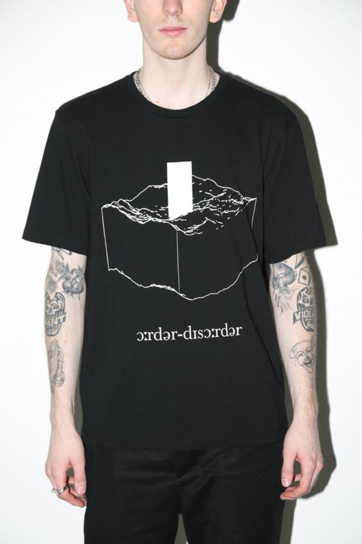 Undercover Order-Disorder Tee - Black | Garmentory