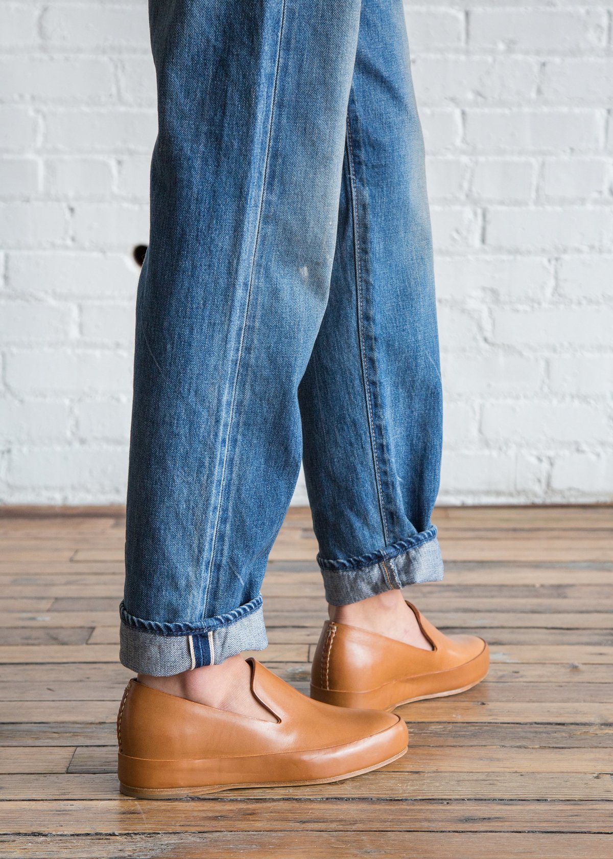 NWT FEIT | Hand Sewn Slipper Tan