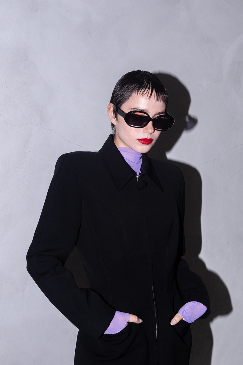 Vintage CHANEL ARCHIVE CUT-OUT SUNGLASSES - BLACK | Garmentory