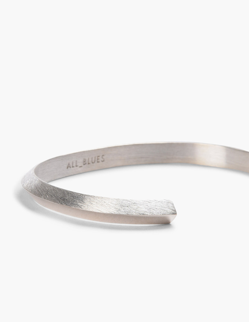 ALL BLUES TRIANGLE BRACELET silver All Blues（オールブルース）の