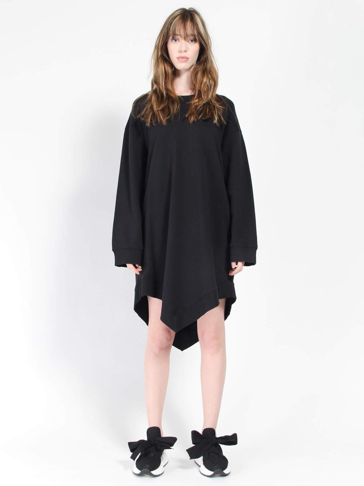 ワンピース MM6 Open-shoulder Black Sweatshirt Dress MM6 Maison Margiela Asymmetrical Sweatshirt Dress - Black | Garmentory