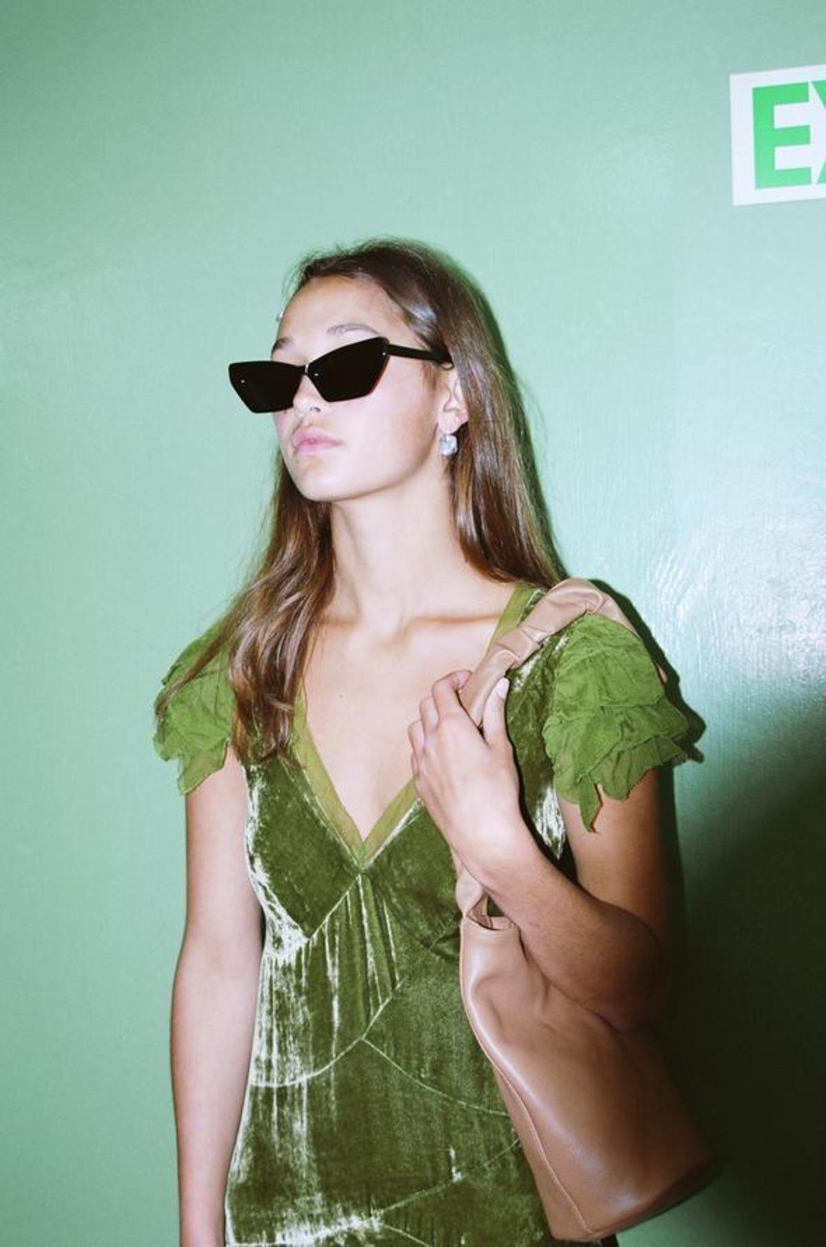 MARS Lotte Sunglasses - Black - Image 1 of 4