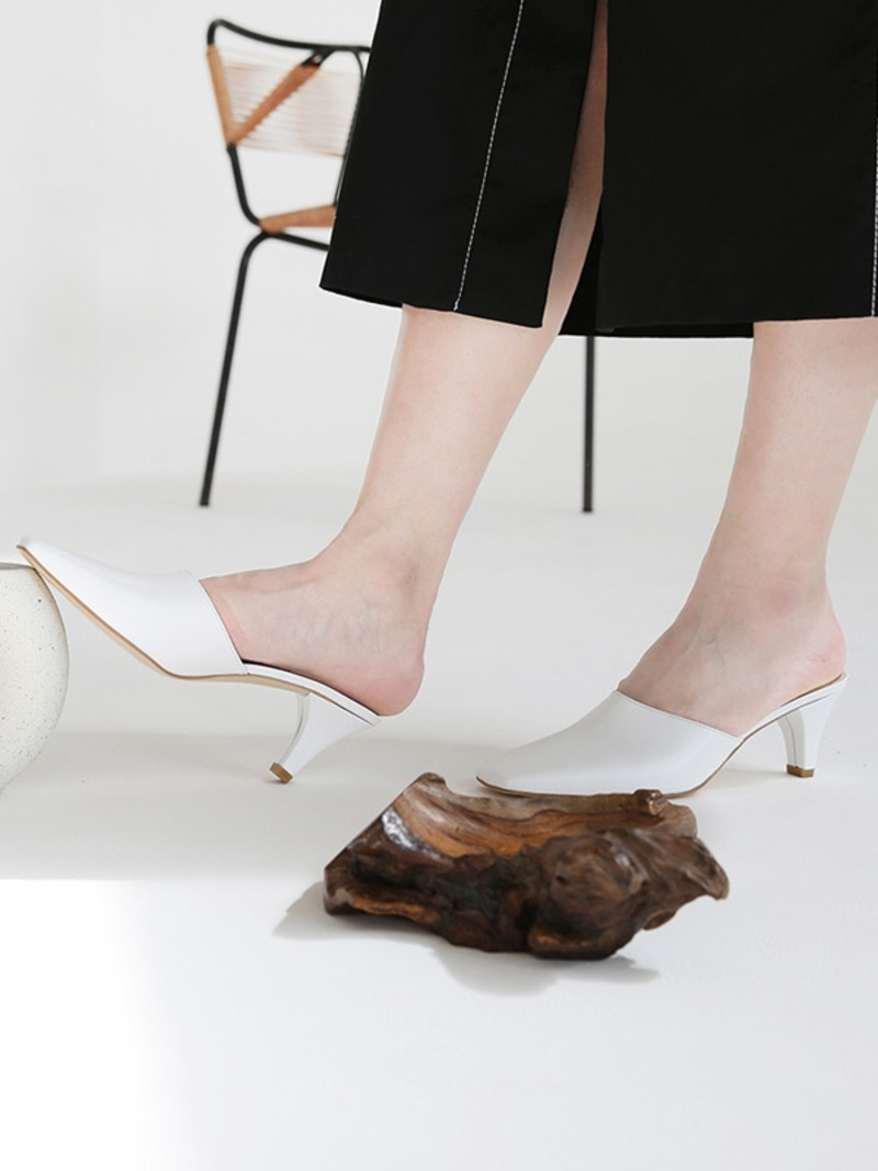 靴 AMERI VINTAGE LITTLE SQUARE TOE MULE AMERI VINTAGE LITTLE SQUARE TOE MULE
