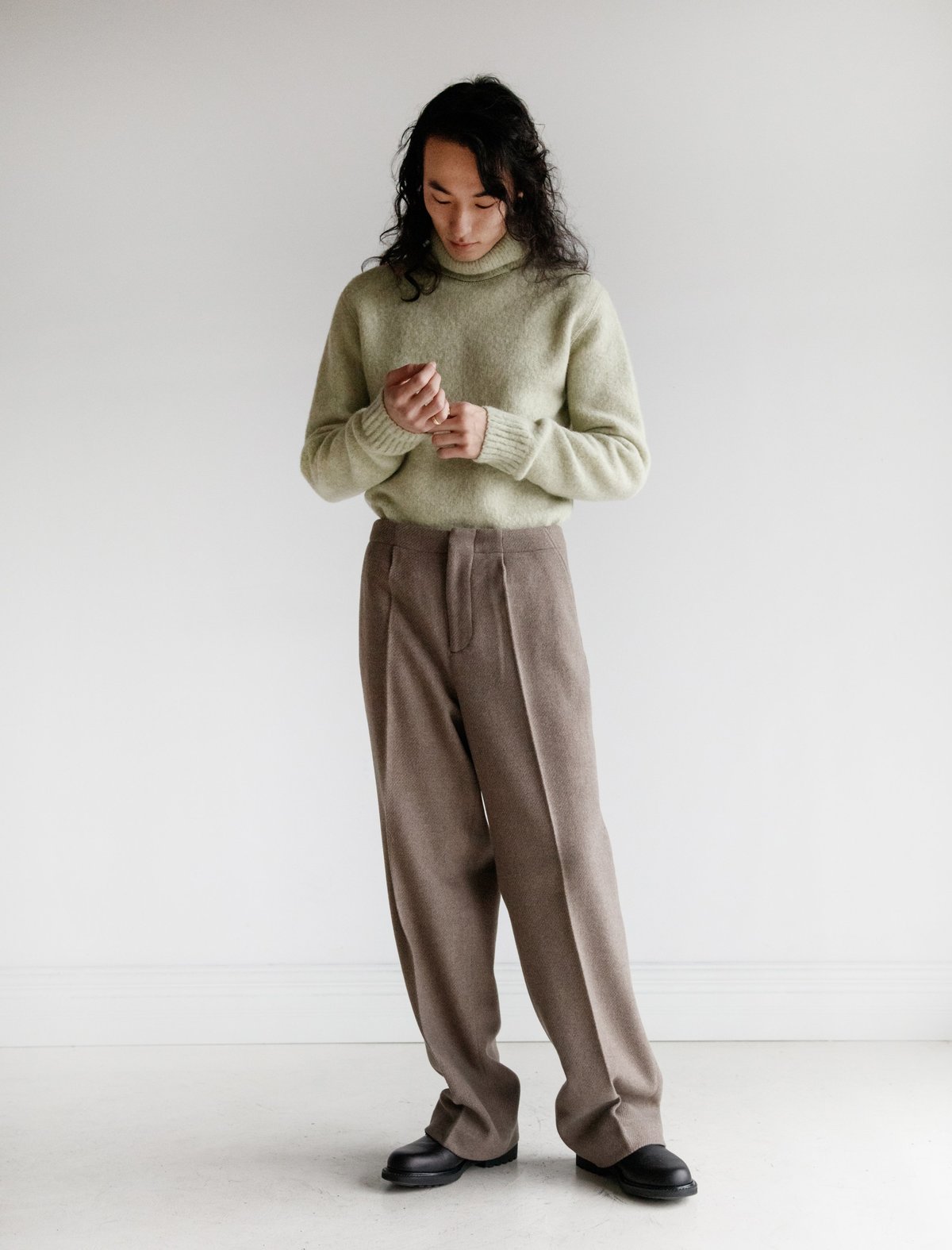 パンツ our legacy BORROWED CHINO Dark Grey 46 Our Legacy - Borrowed Chino Dark Grey Flow Wool