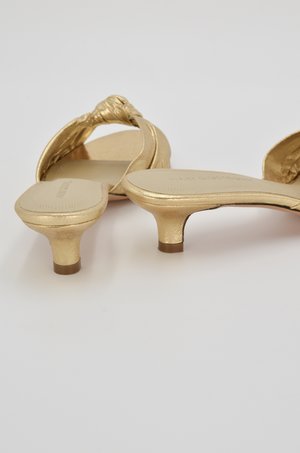 Mari Giudicelli Jeanne Knot Sandal - Gold Mari Giudicelli Jeanne Knot Sandal - Gold