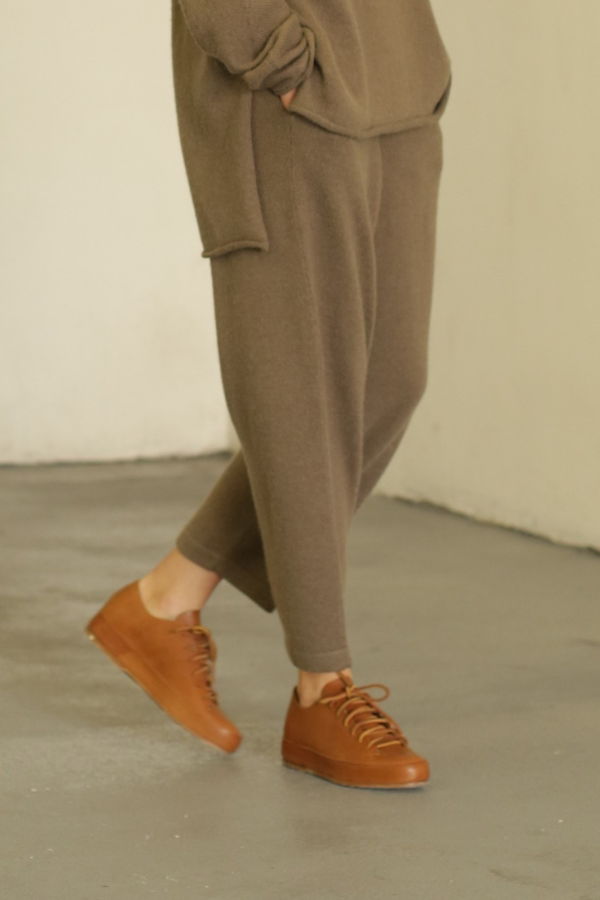 FEIT Hand Sewn Low sneaker - Tan