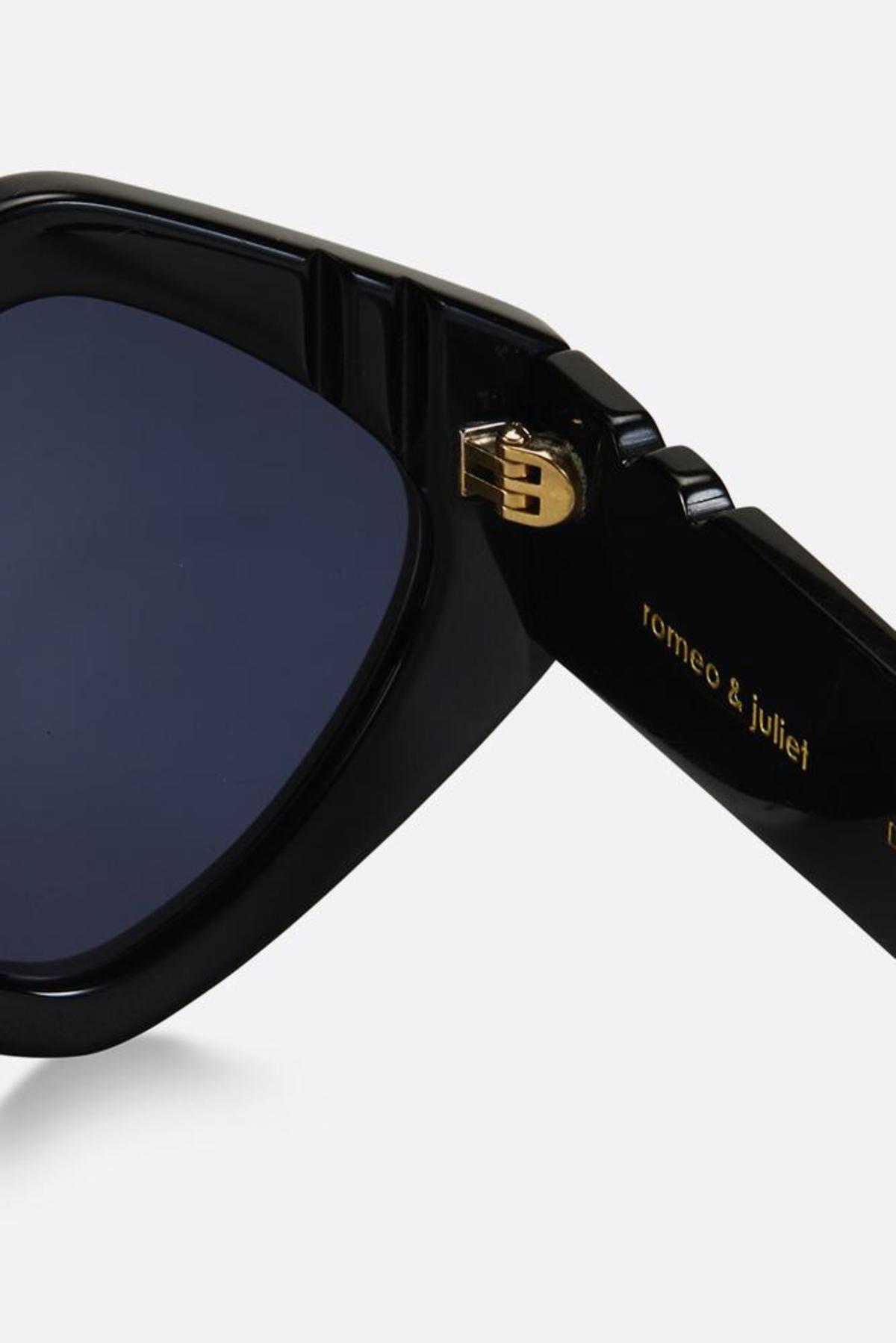 New Pared Romeo and Juliet Sunglasses Black Acquire | Oakley brings back its iconic X Metal frames in a  main image 4