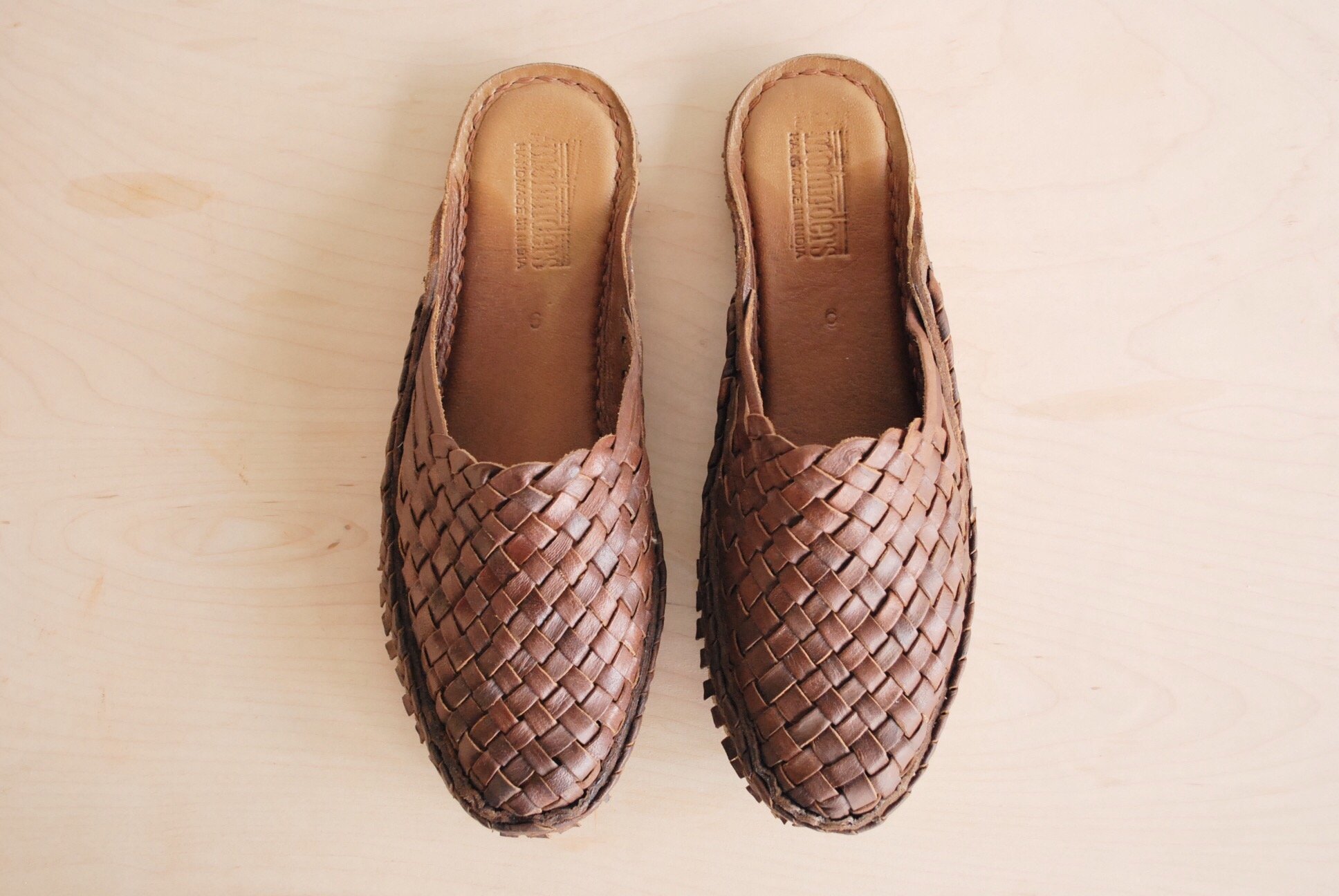 Mohinders Woven City Slipper Oiled Brown Leather Sandals Men\'s 7 / Women\'s 8 Men main image 2