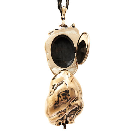 COEURAGE HUMAN HEART NECKLACE COEURAGE HUMAN HEART NECKLACE