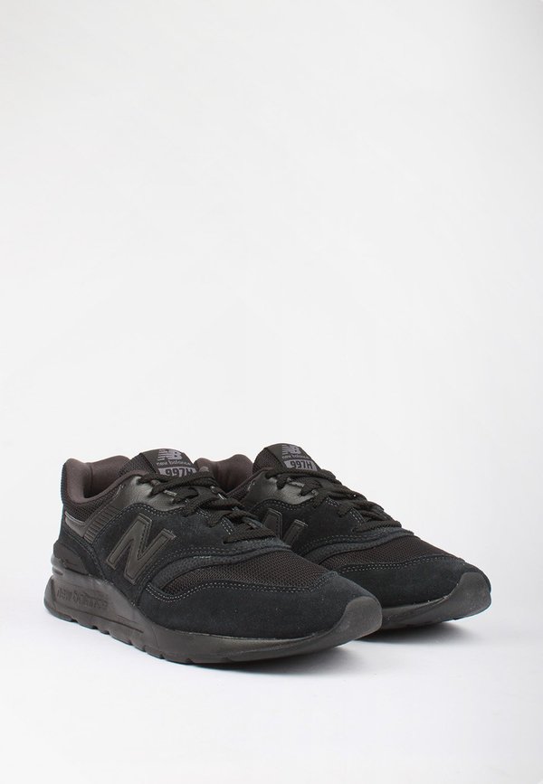 new balance 997h triple black