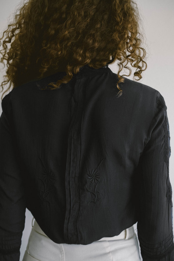 Maria Stanley The Benson Blouse - Noir Maria Stanley The Benson Blouse - Noir