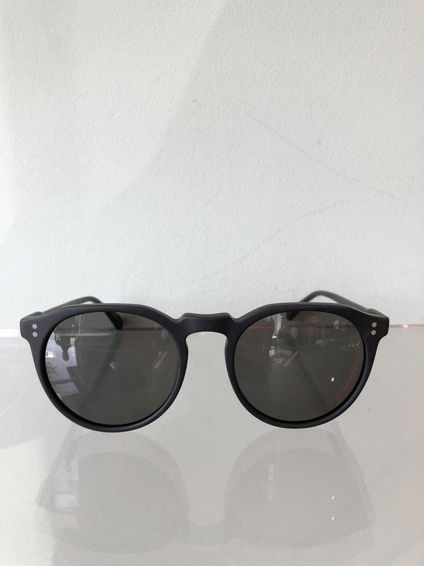 Raen Remmy Sunglasses Matte Black/Smoke Garmentory