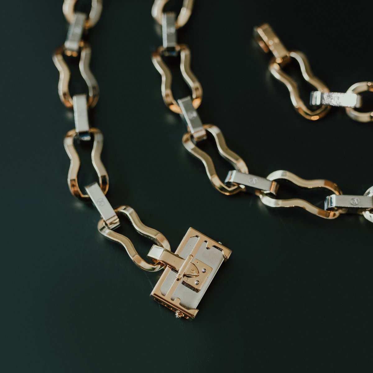 louis vuitton chain belt