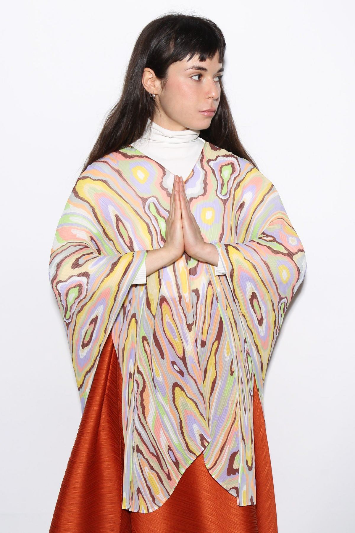 Issey Miyake Wooden Pattern Madame-T Stole - Cream/Multicolor