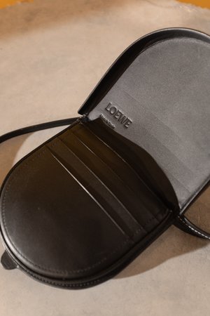 large heel pouch black