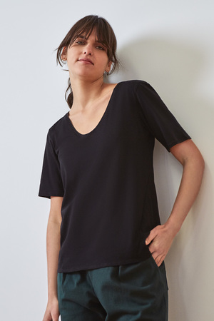 Kowtow Building Block V Tee Kowtow Building Block V Tee