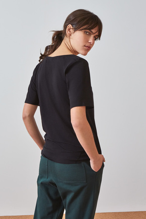 Kowtow Building Block V Tee Kowtow Building Block V Tee