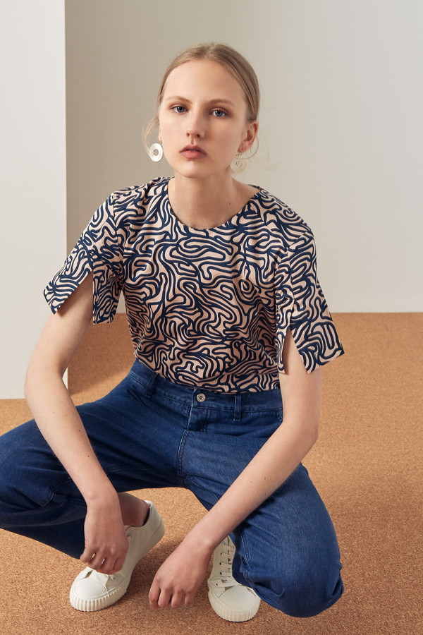 Kowtow Envelope Tee Kowtow Envelope Tee