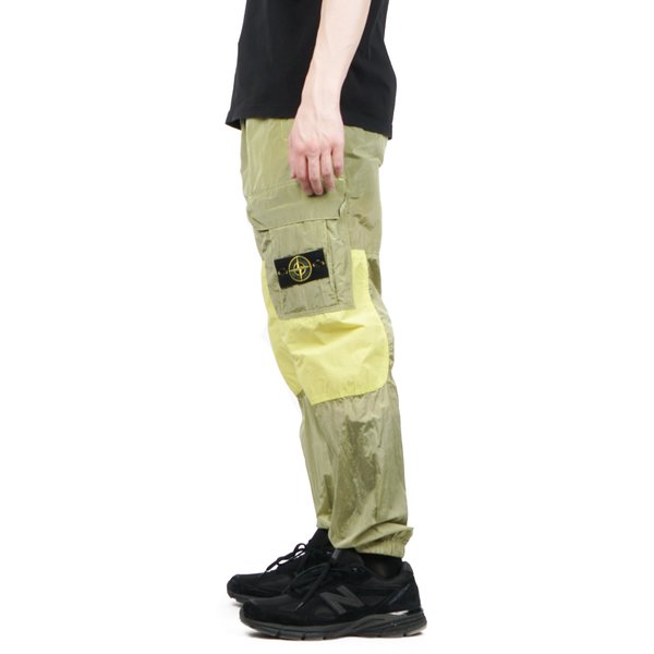 Stone Island NYLON METAL RIPSTOP CARGO PANTS - LEMON | Garmentory