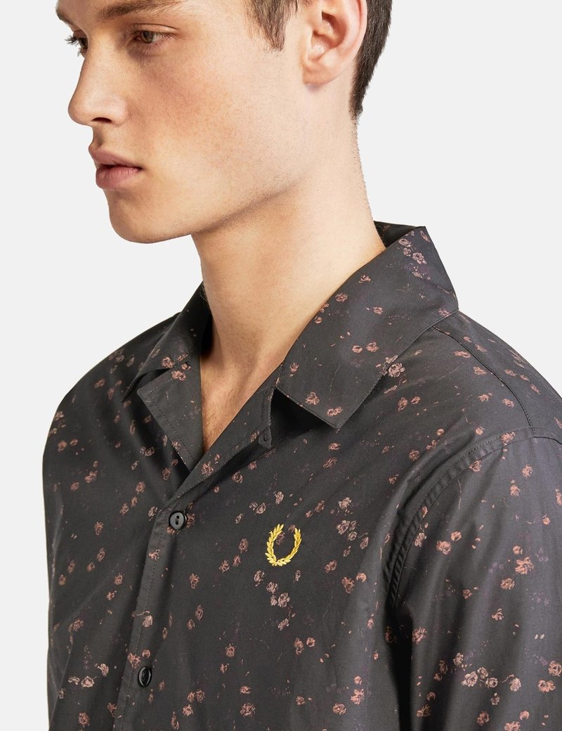 トップス FRED PERRY x MILES KANE LIBERTY PRINT Fred Perry x Miles Kane Liberty Print Bowling Shirt - Black