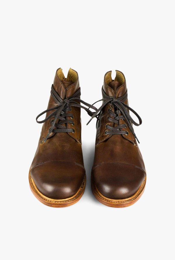 SUTRO
FOOTWEAR
ALDER D BOOT - Sutro Footwear Alder II-D boot - Honey | Garmentory main image 3