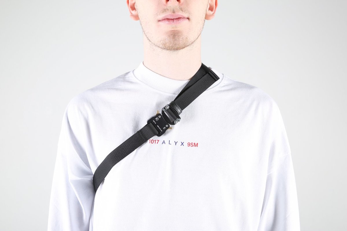 1017 ALYX 9SM Small Waist Pouch - Image 4 of 4