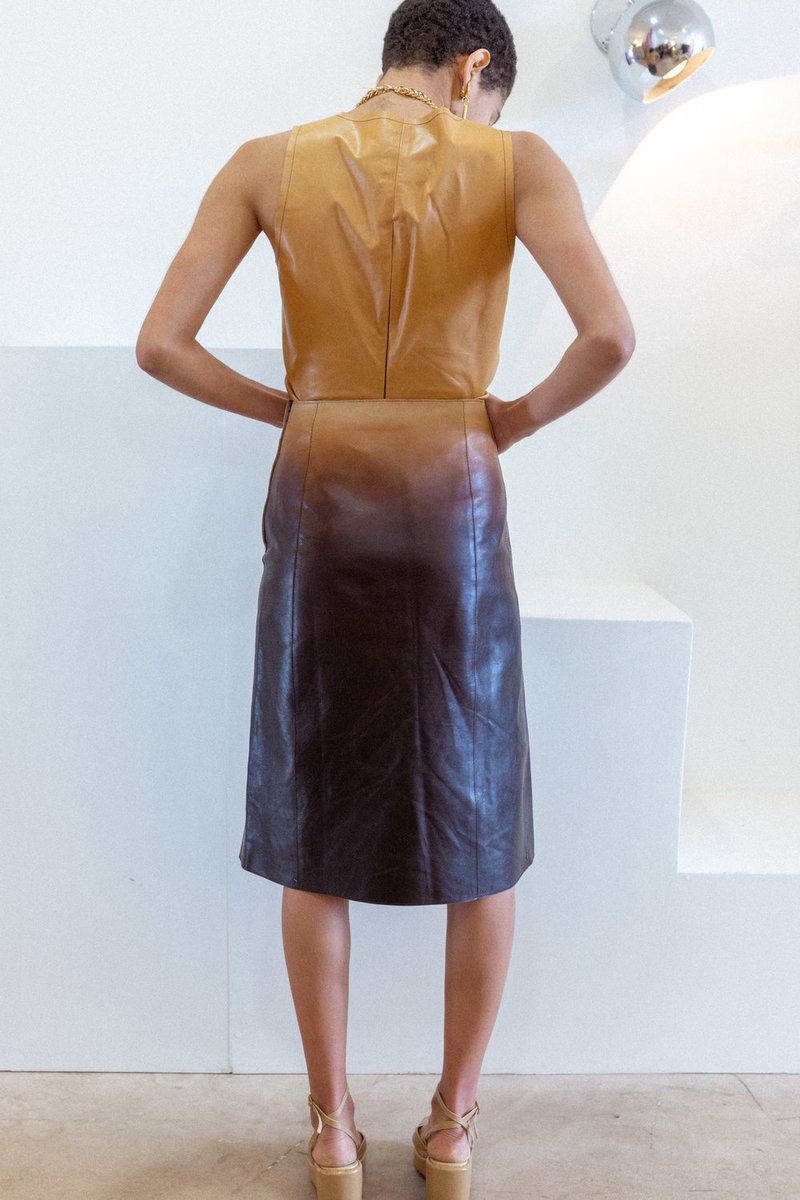スカート PRADA Brown Leather Skirt Prada A-line Leather Skirt | Brown | FARFETCH