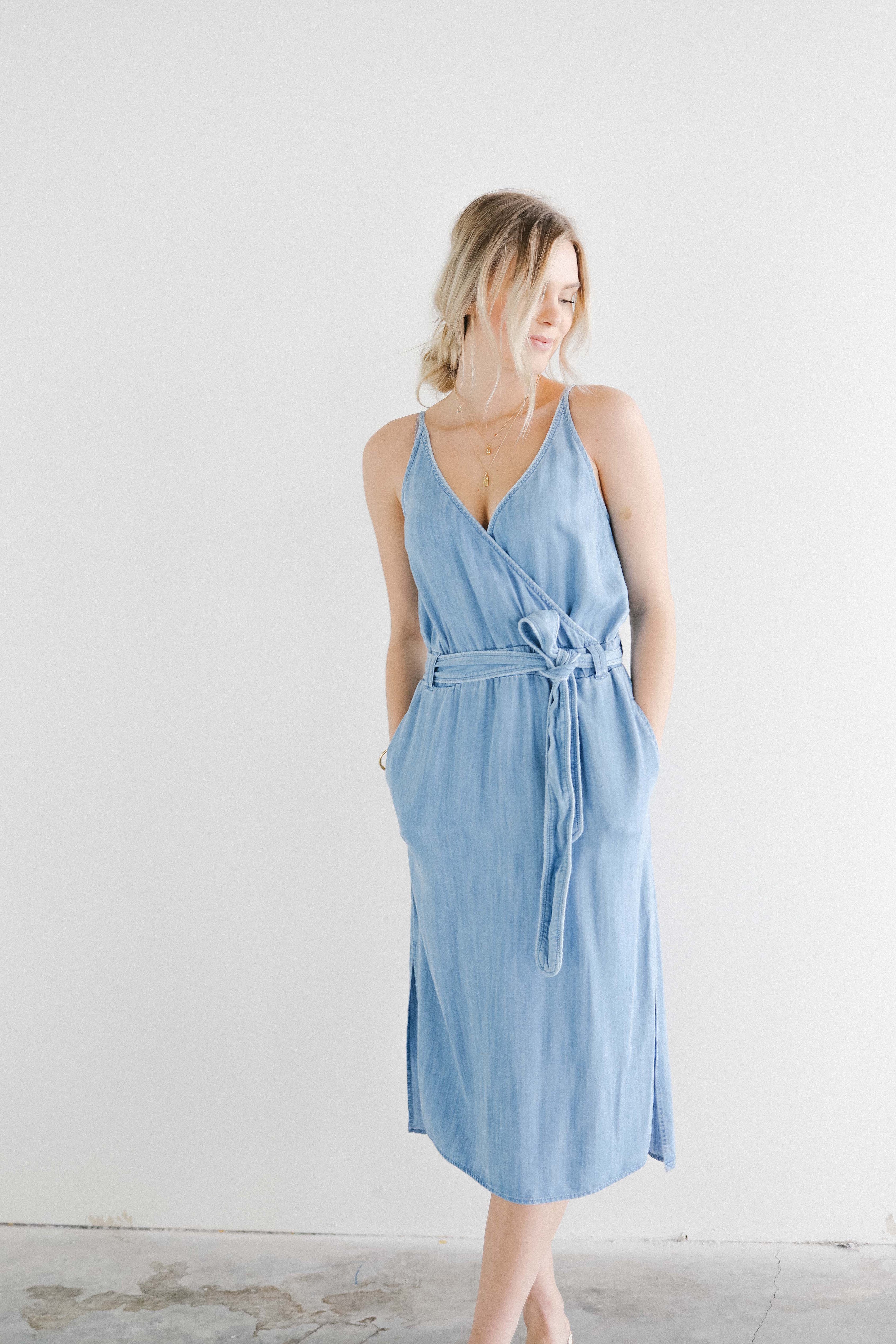 Bella Dahl Chambray Front Cross Midi Dress Delsowash Garmentory