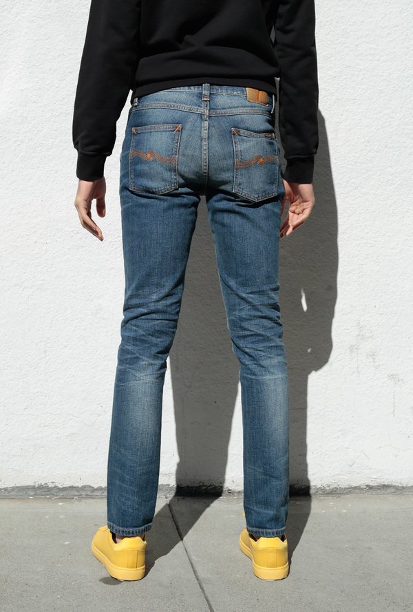 NUDIE 32\