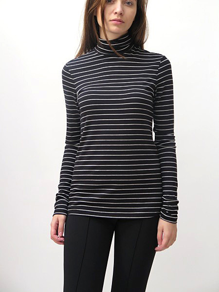 AMOUR VERT Flannery Turtleneck AMOUR VERT Flannery Turtleneck