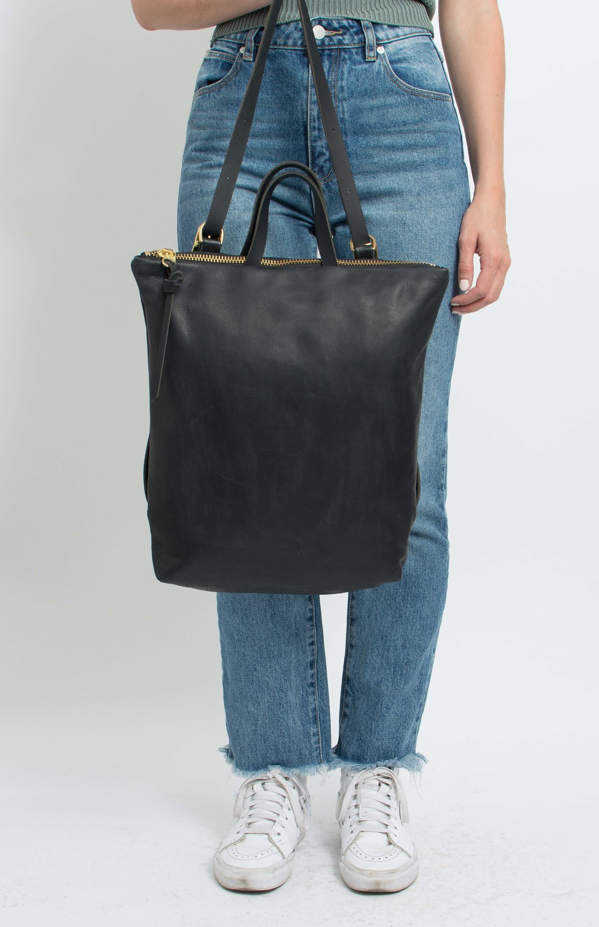 Eleven Thirty Shop Melissa Convertible - Black - Image 6 of 7