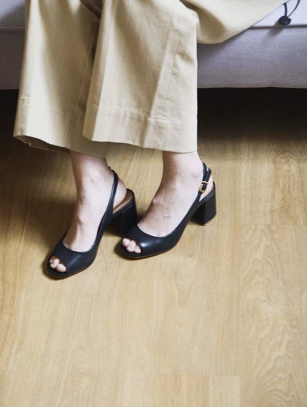Roberto Durville Louise Leather Slingback - Black Roberto Durville Louise Leather Slingback - Black