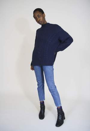 Yuka Paris Flora Chunky Cable Knit - Navy Yuka Paris Flora Chunky Cable Knit - Navy