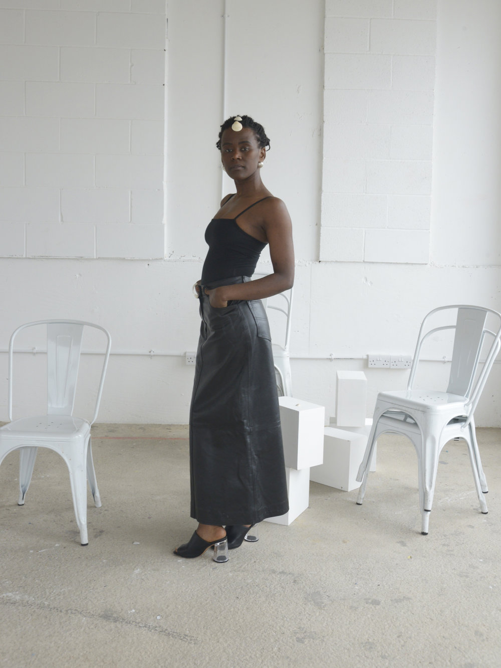 Vintage Siku Store Nicole Farhi Leather Skirt - BLACK | Garmentory