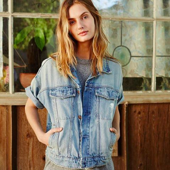Current Elliott Rolled Sleeve Trucker Denim Jacket Current Elliott Rolled Sleeve Trucker Denim Jacket