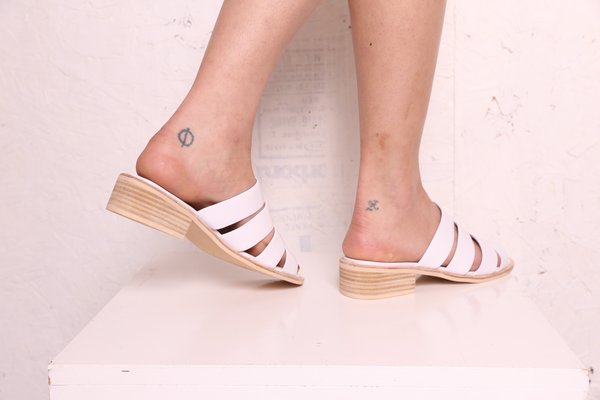 "INTENTIONALLY __________." Emmy Sandal "INTENTIONALLY __________." Emmy Sandal