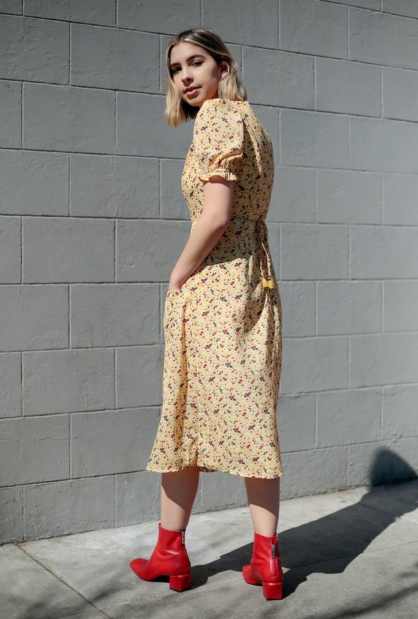 knee length dresses for ladies Casual V-Neck Button-Down Bat-Sleeve Floral Dress (Color: Black, Size: M) main image 1