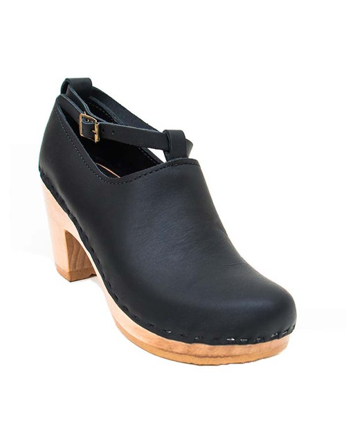 No. 6 Classic High Heel Shoe in Black No. 6 Classic High Heel Shoe in Black